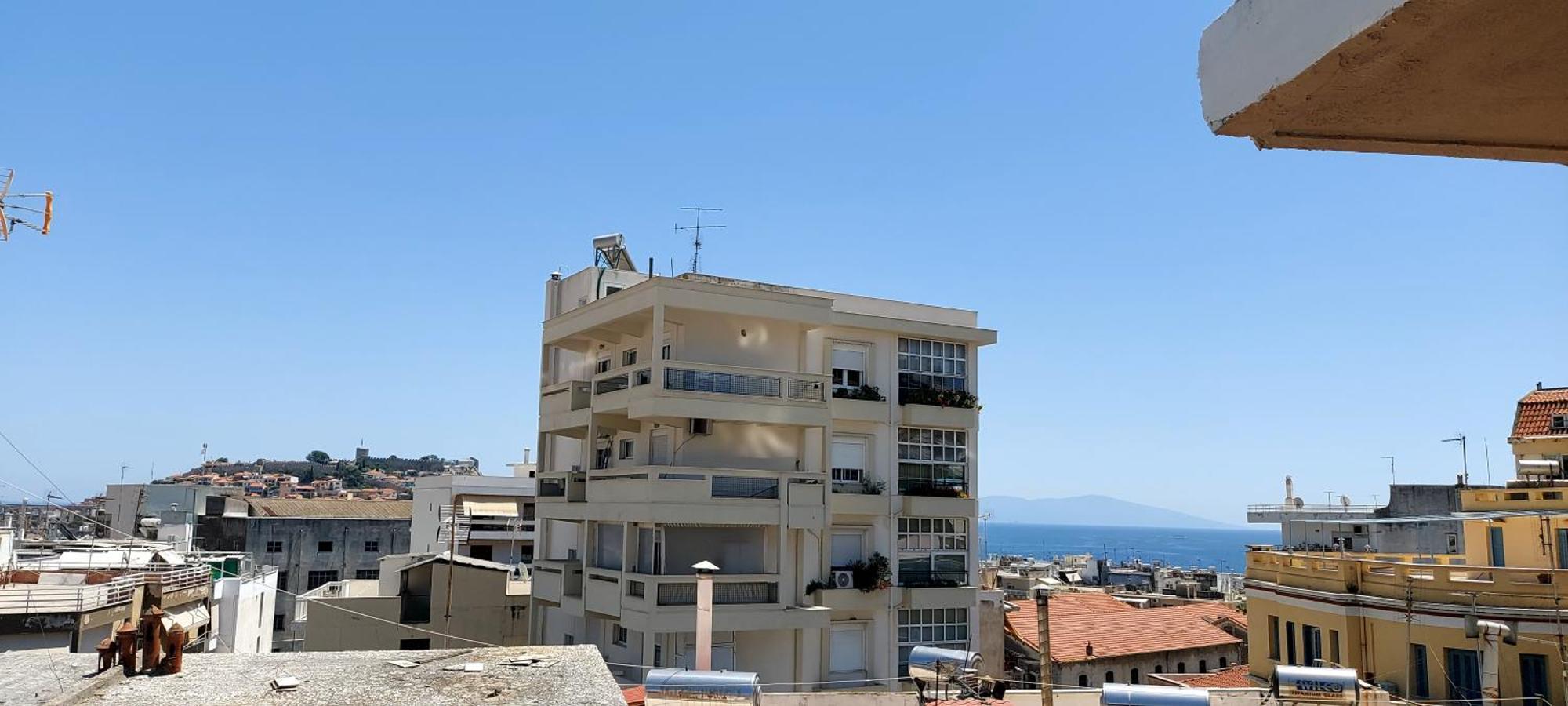 Manos' * Kavala